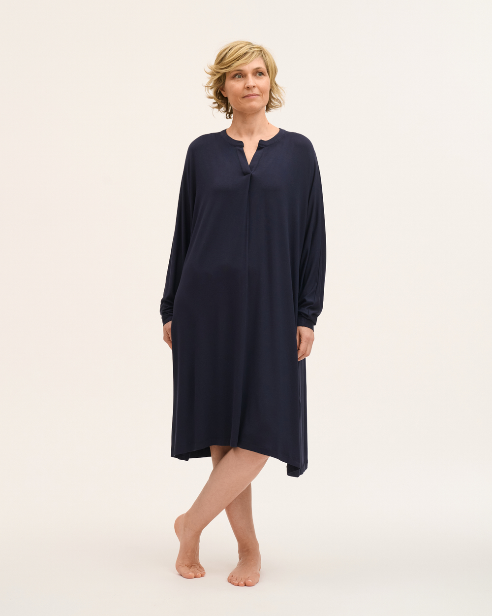 Langarm-Nachthemd aus Ecovero -Navy - Klaudia K